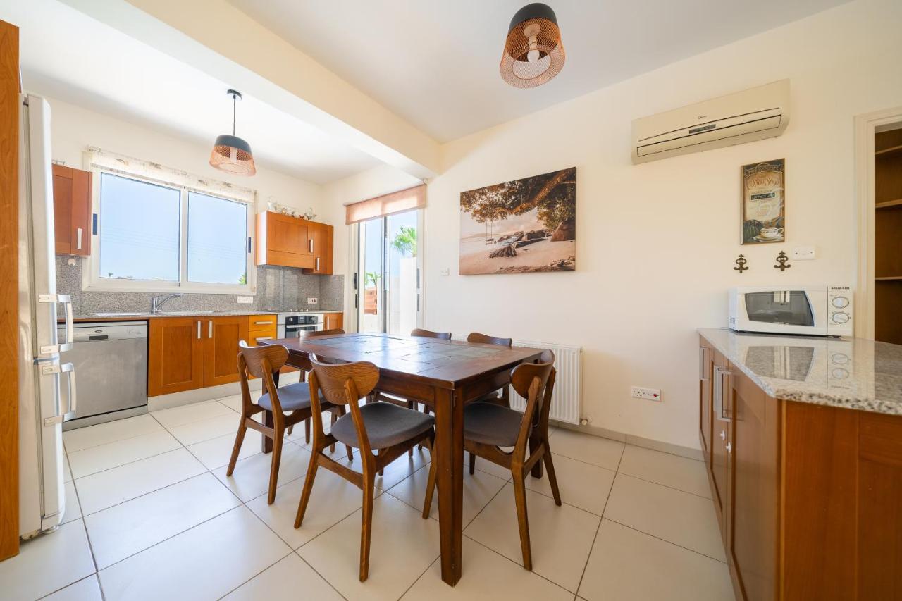 Atlantica 4 Bedroom Villa Near The Beach Protaras Buitenkant foto